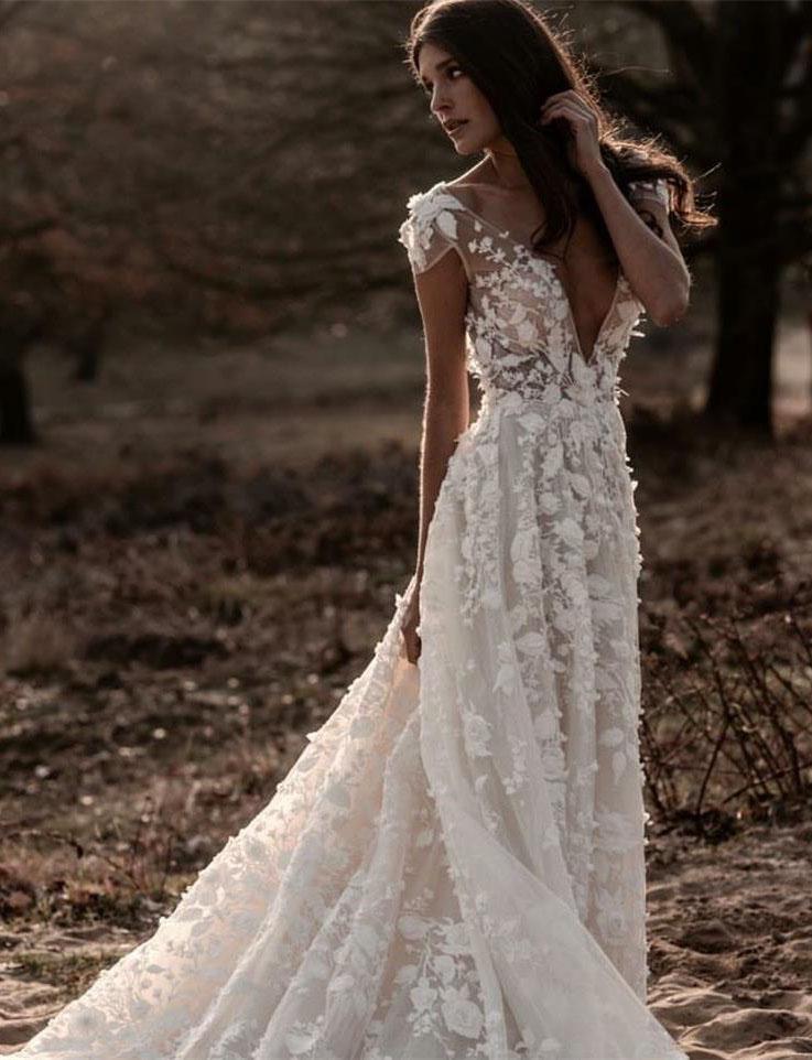 Rustic Wedding Dresses: 33 Looks For Countryside Celebration | Wedding dress  long sleeve, Wedding dress guide, Wedding dresses simple